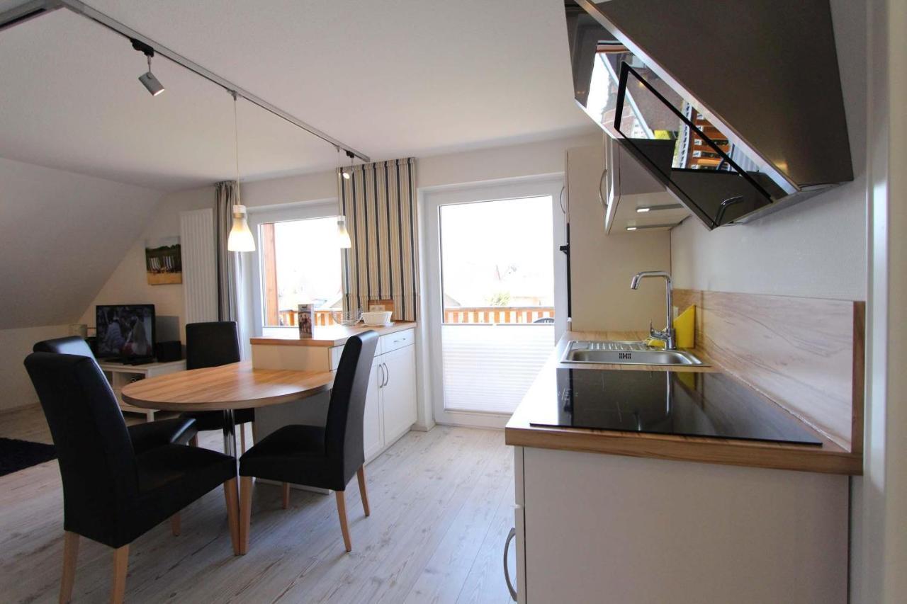 Haus Heckenrose Whg 2 Og Apartamento Kellenhusen Exterior foto